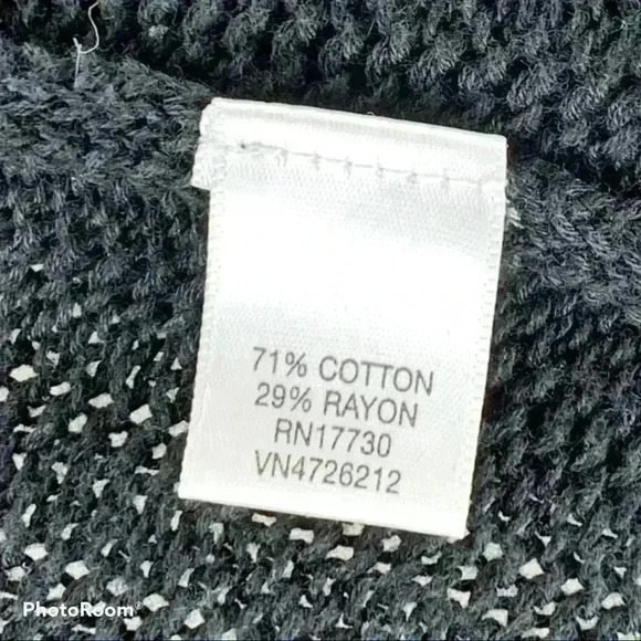 Liz Lange Maternity Crop Cardigan - Picture 3 of 7